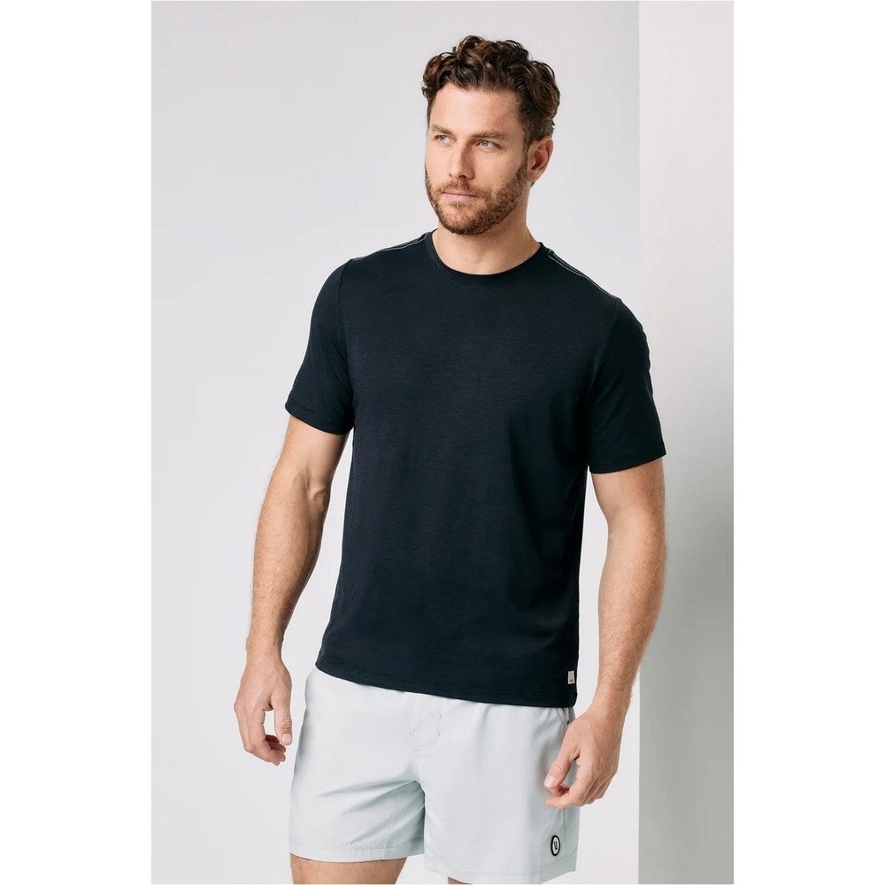 NWT Vuori Current Tech Tee Shirt Med Grove Performance Short Sleeve Flawed